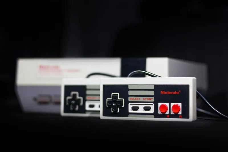 Old Buttons, New Hype: The Retro Controller Revival Nobody Saw Coming